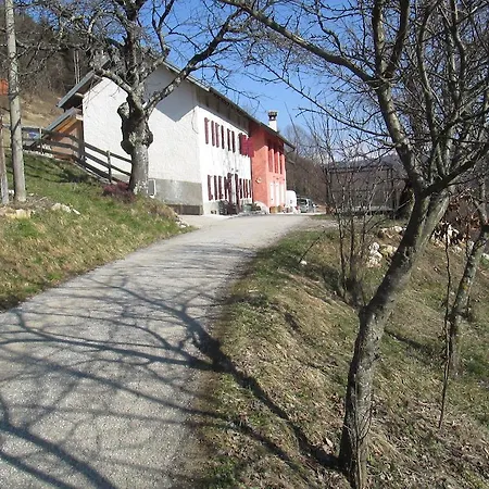 فندق مبيت وإفطار I Boschi Del Castagno *
